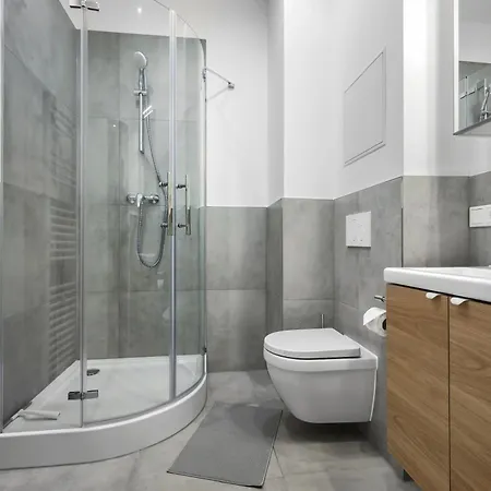 Lea 4 Raeume 2 Duschen 2 Kuechen Apartment